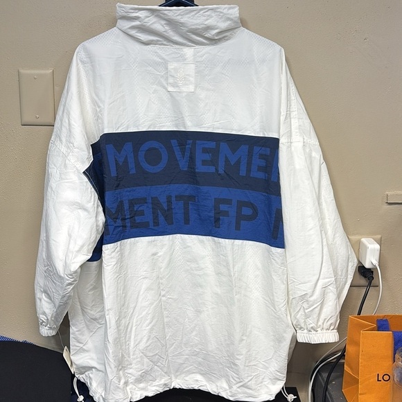 Free People Movement  Perfect Ten Zip Up Logo Windbreaker Jacket Oversized - Picture 8 of 16